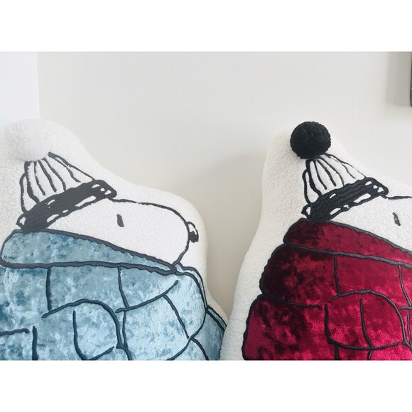 Set Of Two Peanuts Snoopy Red & Blue Puffer Jacket Winter Sherpa Pillows NWT - Picture 3 of 16